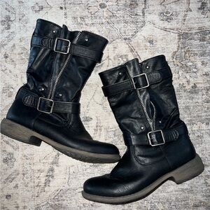 Diba boots size 9